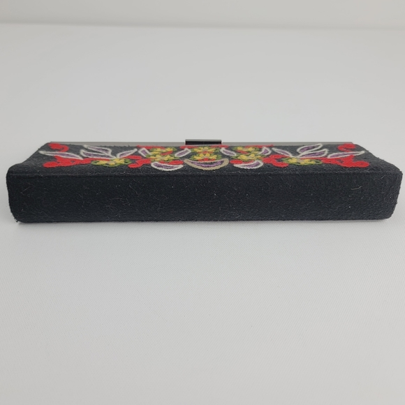 Kate Landry Embroidered black Vintage clutch - Picture 10 of 10